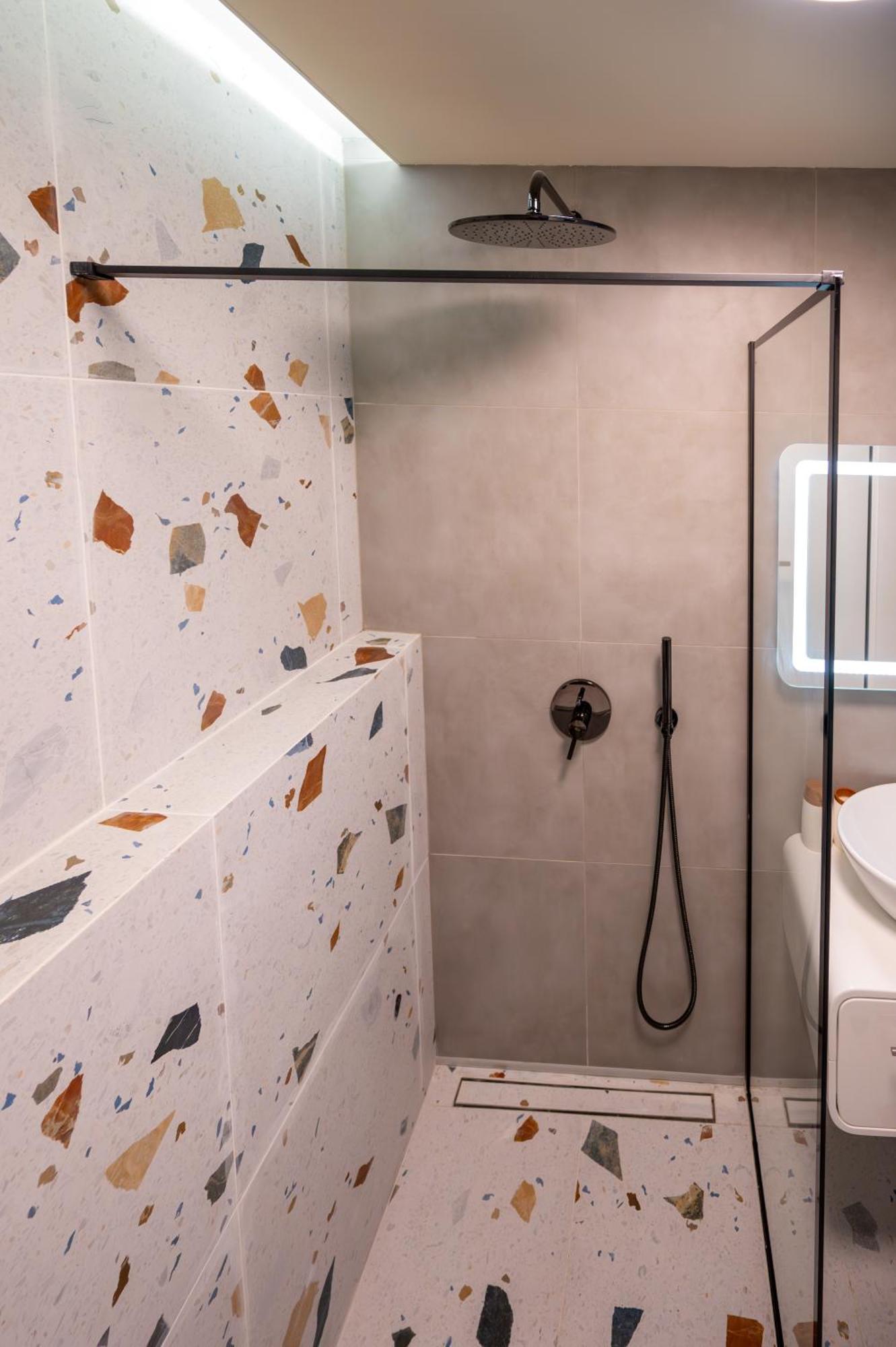 Design 1Bdr Apartment Near City Center Sofia Esterno foto